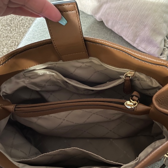 Brynn MK purse - Picture 3 of 6